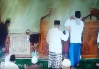 Netizen Bagikan Video Dramatis, Sebut Pengkhutbah Jumat Wafat di Mimbar Masjid