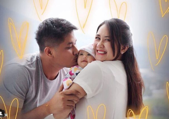 Begini Jadinya Jika Putri Kecil Ryana Dea, Baby Qiandra Kenakan Pakaian Serba Pink, Gemas!