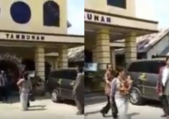 Sambil Gendong Anaknya, Wanita Ini Datangi Gereja Tempat Sang Suami Diduga Menikah Lagi