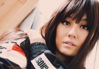 Tetep Berkelas, Begini Fashion Style Sederhana ala Agnez Mo yang Malah Jadi Sorotan!