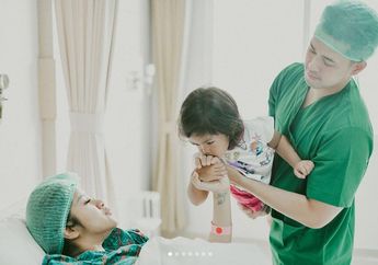 Sakit Sampai Harus Tes Darah, Olla Ramlan Tetap Lanjutkan Acara 1000 Harian Kakak