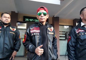 TERPOPULER : Sedih, Kisah Remaja Berprestasi Dipasung, Lambang di Baju Aris Idol Jadi Perhatian, Sampai Kisah Haru Kakek Mulyono yang Bergaji 350 ribu, Tapi Mampu Bisa Naik Haji