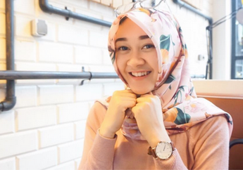 Luar Biasa, Dosen Cantik Ini Ternyata Mantan Artis