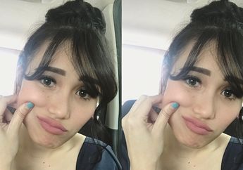 Ada yang Dihias Kristal, 5 Sepatu Milik Ayu Ting Ting Ini Harganya Nggak Main-main!