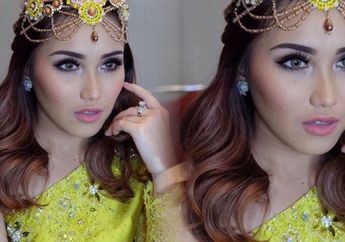 Gila Banget! Ayu Ting Ting Tampil Santai dengan Sendal Jepit, Harganya Hampir Setengah Juta