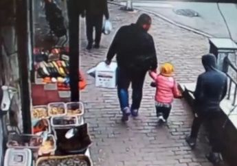 Penculik Ini Berniat Menggondol Seorang Anak Kecil Dari Tangan Sang Ayah