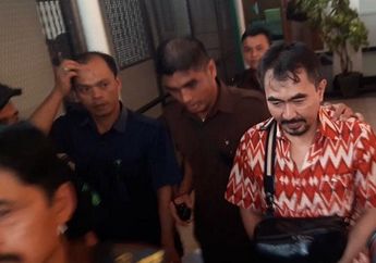 Datang ke Pengadilan Negeri Jakarta Selatan, Inilah Pemicu yang Membuat Gatot Brajamusti Meradang