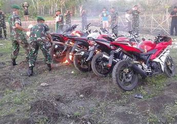 Aksi TNI Membakar 6 Motor di Perbatasan Timor Leste, Widih Ada Yamaha YZF-R15!