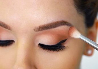 Ayo Pilih Eyeshadow Warna Peach Mana yang Sesuai dengan Kecantikanmu