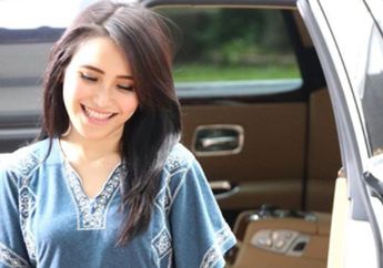 OMG! Tampil Jadi Shizuka, Fashion Item yang Dipakai Ayu Ting Ting Ternyata Harganya Segini, Terjangkau Banget loh!