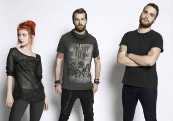 "Still Into You" Paramore Raih Platinum