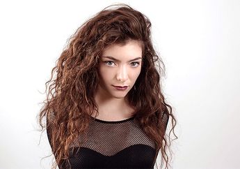Lorde Sindir Miley Cyrus, Selena Gomez dan Taylor Swift