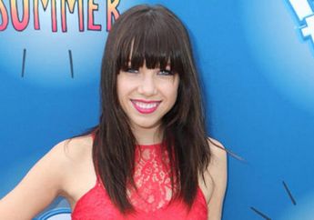 Pria Kanada Mengaku Mencuri Foto Bugil Carly Rae Jepsen