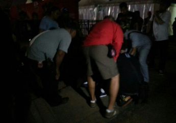 Lagi Asyik Merekam Video, Katon Bagaskara Jatuh Dari Panggung