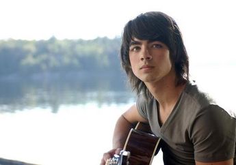 Joe Jonas: Saya Merasa Tua