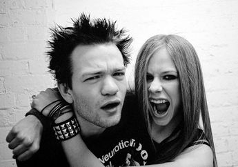 Resmi Bercerai, Avril Lavigne Dan Deryck Whibley Jual Rumah