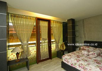 Kolom Cantik Berkat Rak Kaca