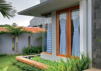 Cantik dengan Pistia Stratiotes