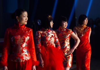 Merayakan Imlek, Tahanan dan Sipir Penjara Perempuan di Tiongkok ini Menjadi Model untuk Fashion Show
