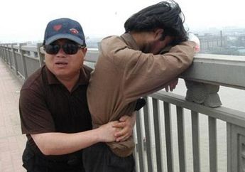 Cerita Chen Si, Pria China yang dalam 13 Tahun Menyelamatkan 321 Orang yang Mau Bunuh Diri