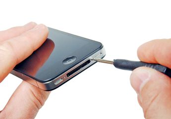 Polisi Turki Selidiki iPhone 4s Terkunci Milik Penembak Duta Besar Rusia
