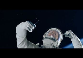 (Video) Apple Rilis Seri Iklan Pendek “The Rock X Siri”
