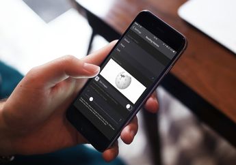 Wikipedia Tambah Fitur Dark Mode, On This Day dan iMessage Sticker