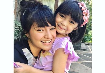 Meski Telah Bercerai, Marshanda dan Ben Kasyafani Tetap Kompak Mendidik Anak Supaya Tak Manja