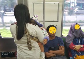 Foto Seorang Ibu Gendong Anak Sambil Berdiri di KRL Ini Awalnya Mendapat Kecaman, Namun Ternyata Ini Fakta yang Sebenarnya Terjadi