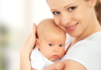 Boleh Tidak ya Memanjakan Bayi?