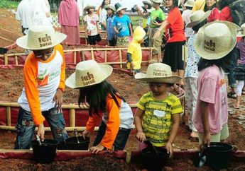 Tatkala Kita Berkebun di Jantung Kota