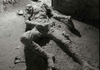 Benarkah Korban Letusan Vesuvius Ini Sedang Masturbasi?