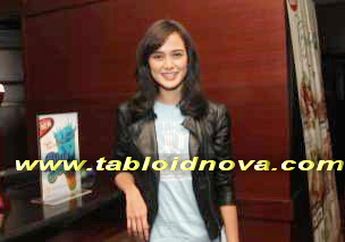 Renata Kusmanto Tak Pede Tampil Seksi