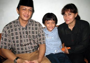 Kiki Maria Menanti Kejujuran Clift