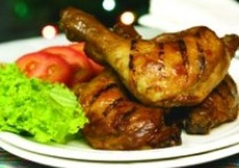 Paha Ayam Bakar Bumbu Barbeque, Spesial untuk Makan Malam Ini