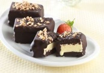 BROWNIES SANDWICH ICE CREAM