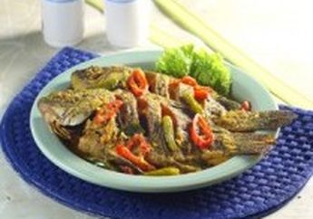 IKAN MUJAIR MASAK PESMOL