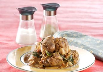 TUMIS HATI AYAM DAUN KARI