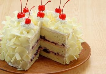 WHITE FOREST CAKE