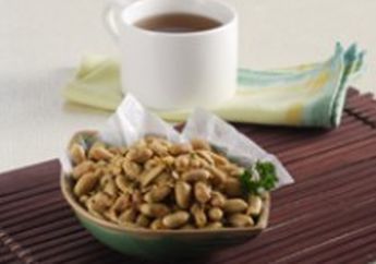 Hati-Hati! Ngemil dengan Kacang Bawang Ebi ini Pasti Susah Berhenti