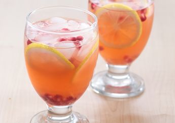 Daripada Menyetok Minuman Kaleng, Buat Saja 5 Resep Minuman Segar Dalam 20 Menit Ini