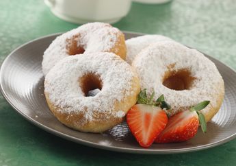 Empat Langkah Membuat Donat Gula Klasik nan Lembut