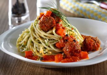 Makan Malam Praktis Bergizi Dengan Broccoli Spaghetti Saus Bolognaise