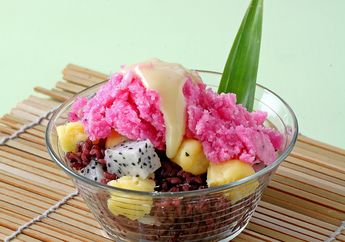 Sempurnakan Santap Siang dengan Es Doger Buah Naga