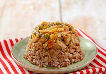 Sarapan Memuaskan dengan Seporsi Nasi Tim Merah Ayam