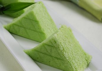 45 Menit Membuat Bolu Kukus Pandan Wangi Kesukaan Semua Orang
