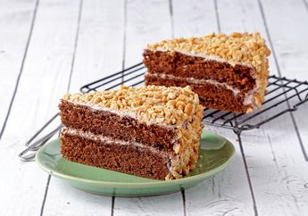 Ngemil Cantik Sore Hari Dengan Cake Moka yang Lembut