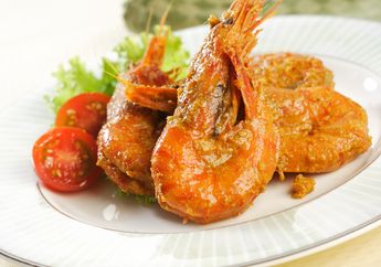 Satu Jam Memasak Udang Arsik, Hidangan Sumatera Utara yang Aromanya Fantastis