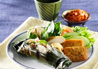 Pasti Mau, Dong, Sarapan dengan Nasi Bakar Ikan Asap yang Mantap Rasanya