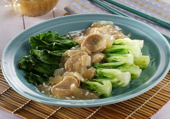Rasakan Nikmatnya Pokcoy Siram Bakso yang Bikin Enggak Bisa Move On